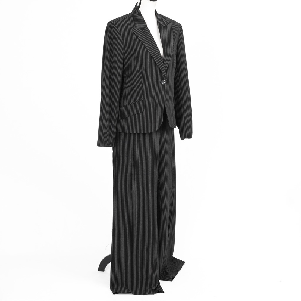 Vintage black pinstripe pantsuit tailored Evan-Picone 12/14 - Picture 7 of 16